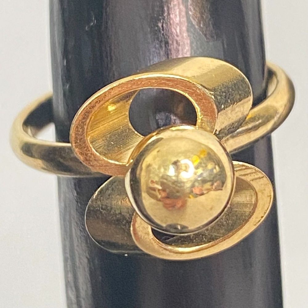 💎Gold Tone Abstract Ribbon Ball Cocktail Ring Size 5.25 Vintage Boho Costume